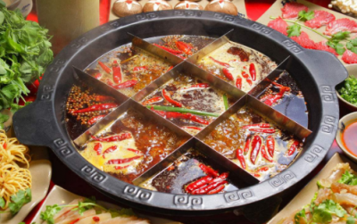 為什么火鍋店會(huì )選擇火鍋底料批發(fā)的方式