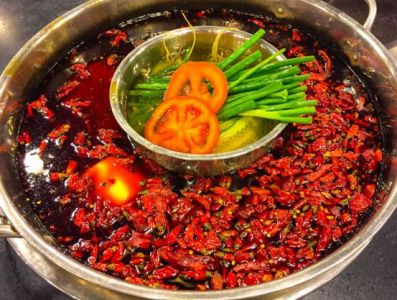 一次性火鍋紅油加工廠(chǎng)幫助火鍋店提高競爭力