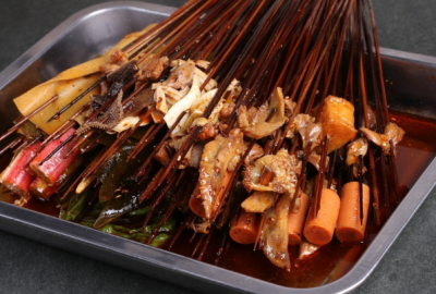 為何選擇重慶串串香底料批發(fā)？?jì)?yōu)勢分析帶你一探究竟！