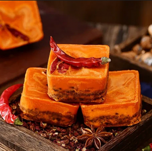重慶火鍋混合油獨特風(fēng)味何來(lái)？揭秘熬制秘訣！