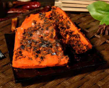如何尋覓正宗火鍋底料一手貨源？確保廠(chǎng)家正規性的秘訣何在？