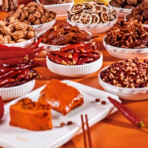 尋火鍋底料一手源，廠(chǎng)家合規怎保障？
